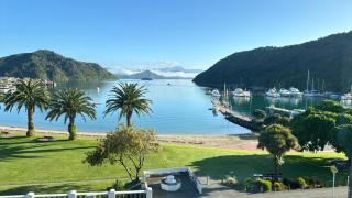 Perano Penthouse - Picton - 9