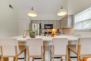 Walk to Lake Conroe Family-Friendly Getaway! - 3