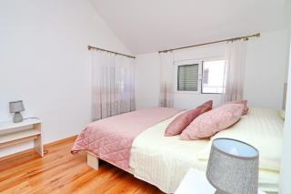Seaside family friendly house with a swimming pool Cove Slatina, Korcula - 23711 - 4