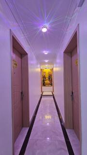 Lucky Hotel Uông Bí - Uông Bí - 4