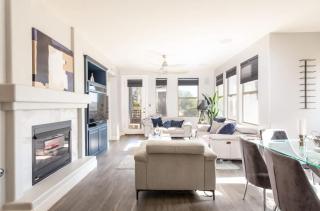 Lux Scottsdale Condo Overlooks 9th Hole Near Golf - 9