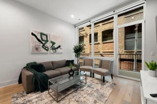 Chic 2BR 2BA Condo with Balcony - River North Chicago - 0
