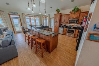 Frolic Inn OBX - Semi Soundfront Retreat, Pool, Hot Tub, Boat Ramp, Elevator, Media & Game Room - 1