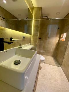 Suite de Lujo frente al Mar-Piscina & Jacuzzi en Edificio Cartagena Beach & Exclusive Resort- Aeropuerto a 5min caminando - Cartagena das Índias - 9