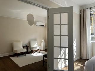 Shanghai Hills& Art Suite 15 - Near Line 1 & 7 Changshu Road Metro - 1