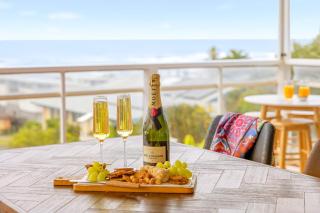 Sun Catcher - ocean views, walk to beach, lake, cafés, shops - Lake Cathie - 4