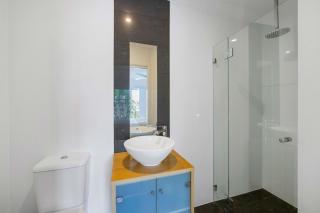 The Vibe Beach House - direct beach access, spa - 1