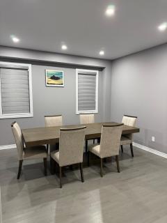 4-Bdrm Comfort with Fireplace mins from Downtown - Port Colborne - 4