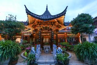 Heshun Youran丨Intelligent guest control king bed room near Zhongyi Night Market in Lijiang Old Town - Lijiang - 4