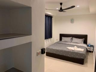 Beverly Hills Villa Patong - Patong Beach - 6