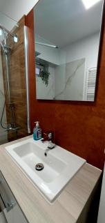 Central One Guesthouse - Reşiţa - 4
