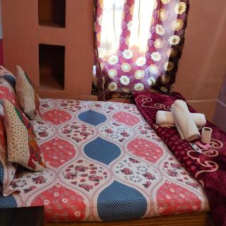 Hostel Peace & Love Home Stay - 8