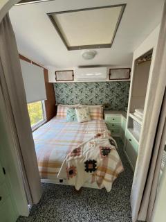 Unique lakefront glamping - Toukley - 2