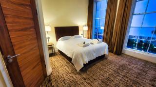 Carlton Hotel - 7