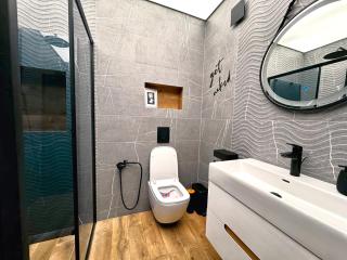 Downtown Gem - free garage - 2