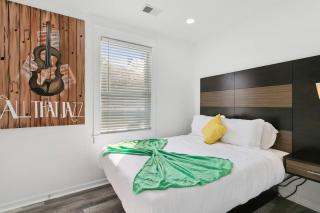 Retro Charm and Comfort Near the French Quarter - 7