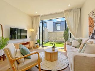 City Serenity 2BR Townhouse vs AC Backyard & Parking - Auckland - 5