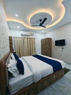 Hotel The Pushpraj - Varanasi - 7
