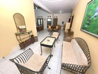 De Monjali Homestay Jogja - Kejayan - 6