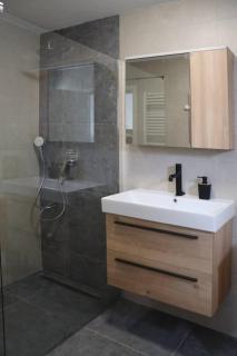 Cozy Apartment Iva with Private Garden - Krk - 6