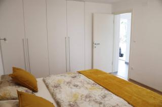 Cozy Apartment Iva with Private Garden - Krk - 1