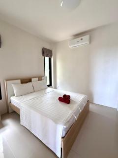 White Pearl 2BR Beachfront House Malibu Seaview - Mae Haad - 5