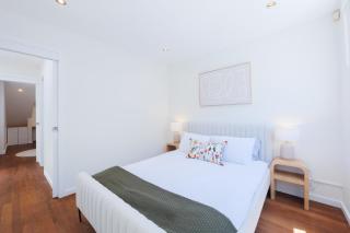 2 Bedroom Renovated Cottage - 1 Stop to Central - Sydney - 1