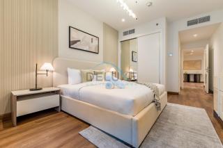Revamped 1BR Unit with Partial Sea & Palm Jumeirah Views Close to Beach , Elite Residence, Dubai Marina by Deluxe Holiday Homes - Dubai - 6