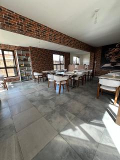 Elegant Private room in a 3BR Apartment along Ngong Road - Nairobi - 4