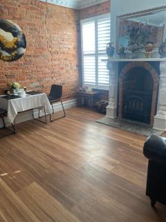 Rose gold cottage - Dunolly - 2