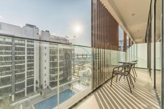 Pool Views 1BR Close to Major Landmarks in Azizi Riviera 18, Al Merkadh by Deluxe Holiday Homes - 7
