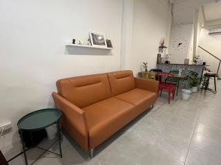 Round The Clock Hostel - - 5