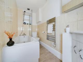 1 Bed Apartment West Kensington - Londra - 9