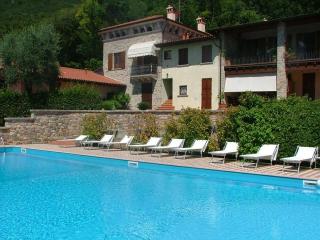 Lovely flat with shared pool and amazing lake view - Saló - 7