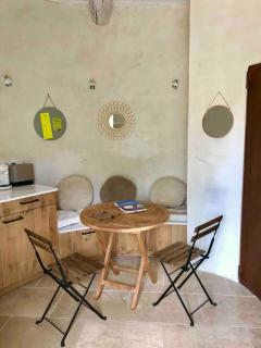 Gîte de charme face au Luberon, avec Jacuzzi - Oppède - 6