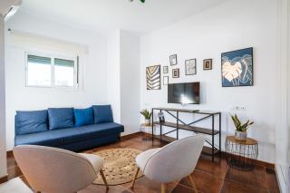 HomeySeville-Lovely Duplex at Santa Cruz 10 pax, Parking Optional - 3