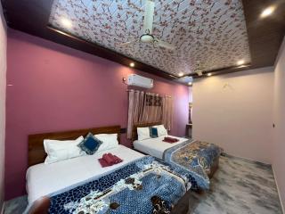 Manoj Homestay Hampi - Hampi - 0