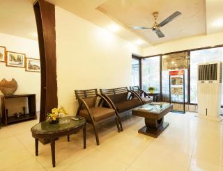 Golden Leaf Hotel - 2