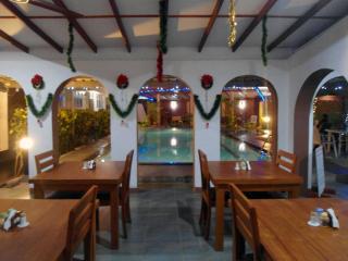 Ranveli Beach Hotel - Mount Lavinia - 4