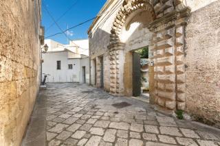 Kai Fora' by BarbarHouse - 1