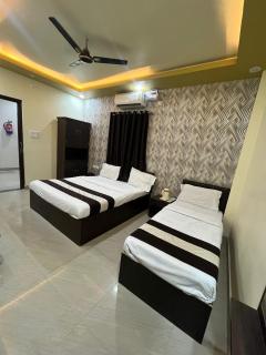 Hotel Shiv Mangalam Near Kashi Vishwanath Tample - Varanasi - 2