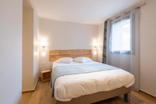 Logis Hôtel Les Vieilles Granges - Granges-Les-Beaumont - 8