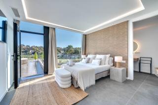 VACATION MARBELLA I Villa Chic, Cutting-Edge Amenities, Private Heated Infinity Pool, Golf Front Location, Cinema Room - Estepona - 4