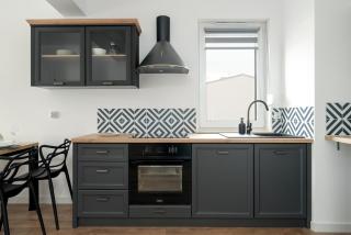 Elegancki Apartament Niedaleko Parku w Poznaniu z Tarasem i Parkingiem by Noclegi Renters - Poznań - 8