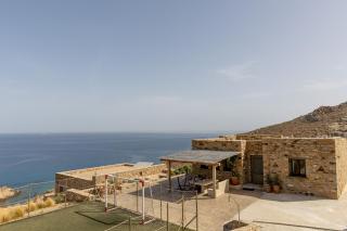 “Blue view” uphill - Naxos Chora - 6