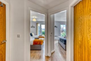 Cosy Central 2-Bed Flat City View & Parking - 1