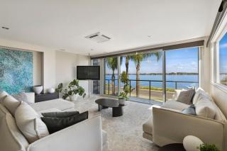 Lakehouse with Jetty & Pool - Yarrawonga - 2