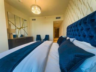 Luxury Meets Serenity 2BR Apt in Noura Tower - 7