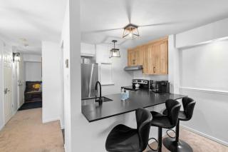 Classic Swiss Condo with Views of Mont-Tremblant - Mont-Tremblant - 3