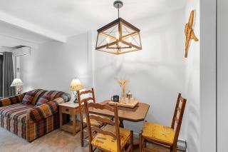 Classic Swiss Condo with Views of Mont-Tremblant - Mont-Tremblant - 7